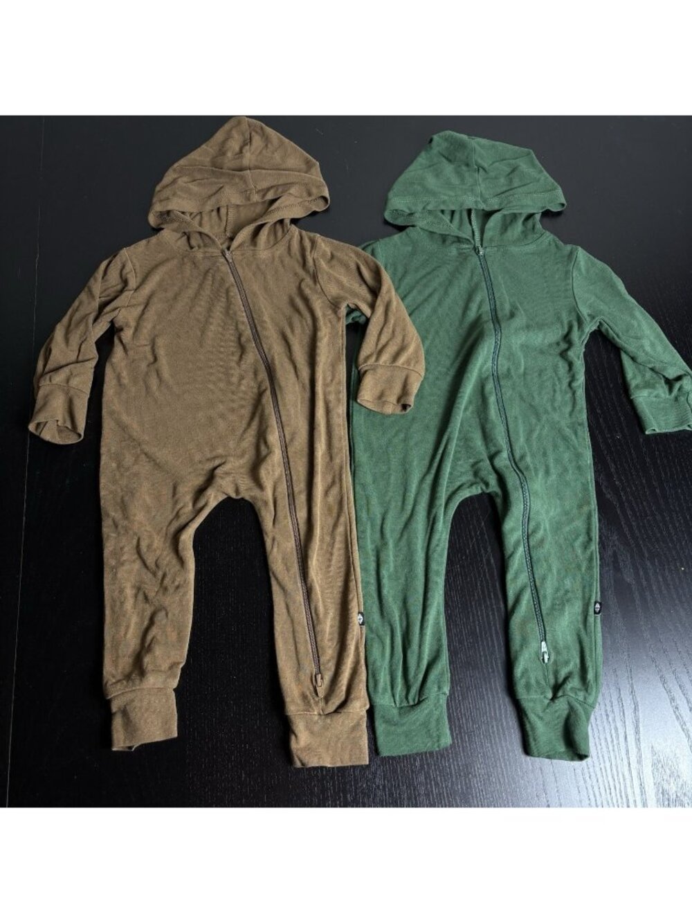KYTE BABY Size 12-18M Lot of 2 Bamboo Hooded Zip One-Piece Rompers Brown/Green